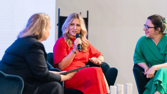Nebát se dělat těžká rozhodnutí. Veronika Brázdilová se dostala od krojů k Vodafonu